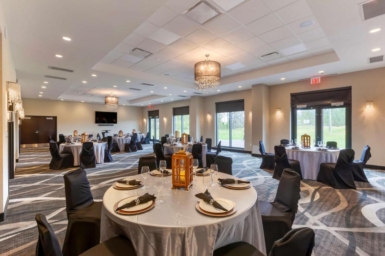 Best Western Premier Northwood Hotel Timmins Exterior foto