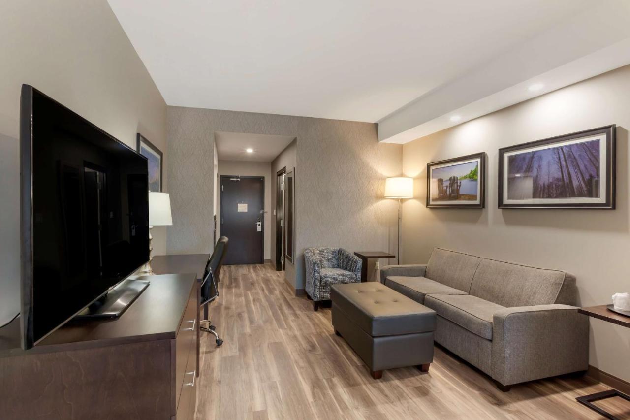 Best Western Premier Northwood Hotel Timmins Exterior foto